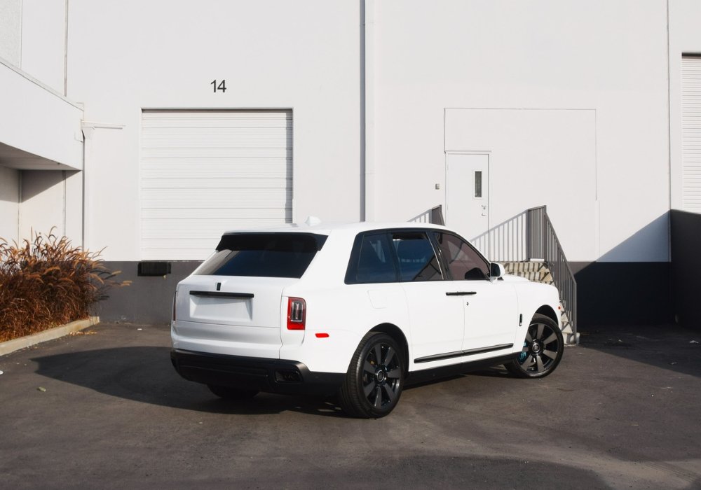 Rolls-Royce Cullinan Luxury SUV Rental | Mosh Exotics