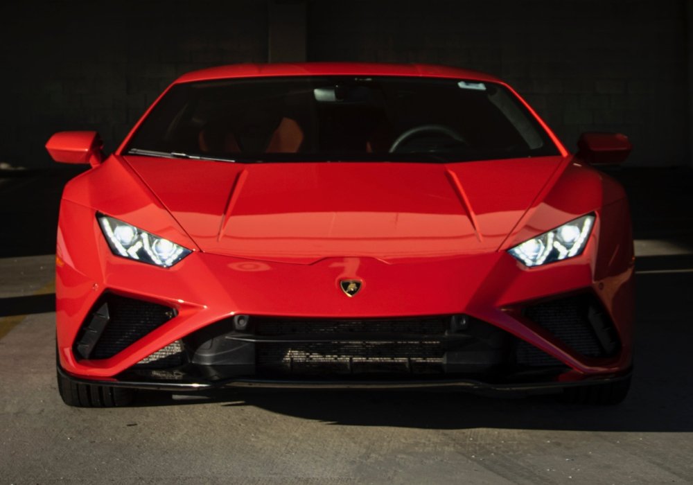 Lamborghini Huracan Evo Red High-Performance Sports Car | Mosh Exotics