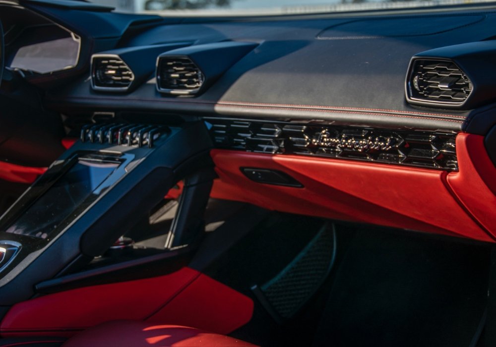 Lamborghini Huracan Evo Red High-Performance Sports Car | Mosh Exotics