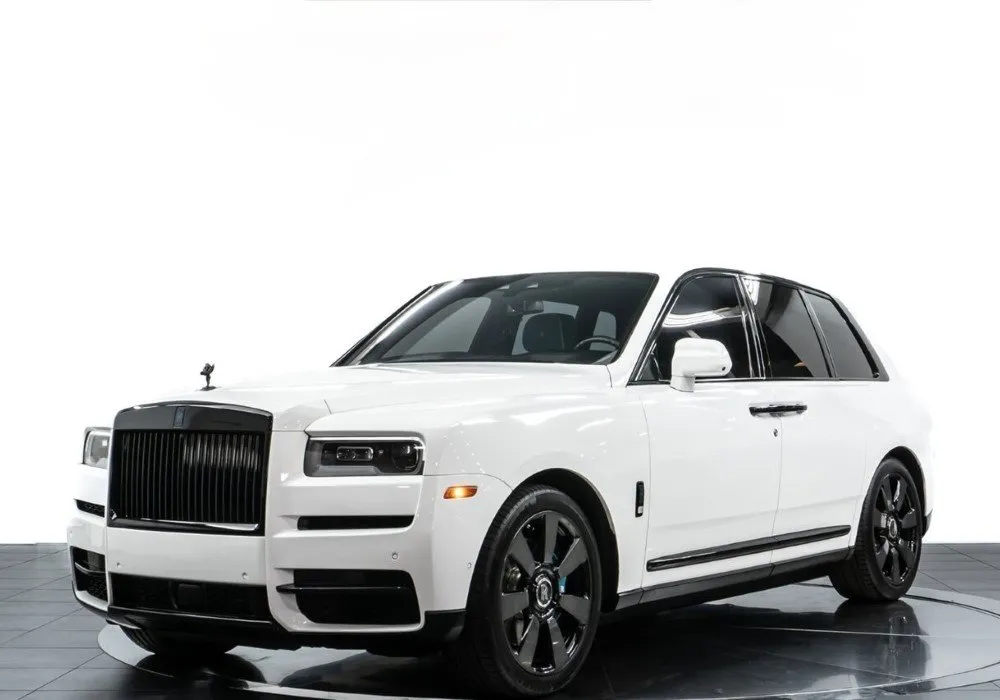 Rolls-Royce Cullinan Luxury SUV Rental | Mosh Exotics
